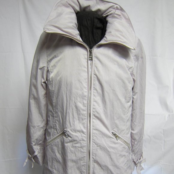 NWT Karl Lagerfeld Rain Jacket Stow in Collar Hood - Picture 1 of 8